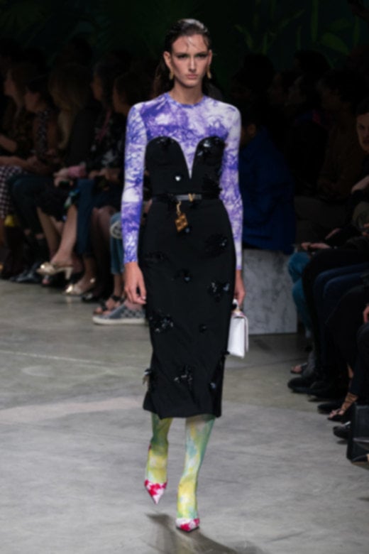 عطر&nbsp;<span dir=LTR>Libre</span>&nbsp;من&nbsp;<strong>إيف سان لوران</strong><br />
&nbsp;