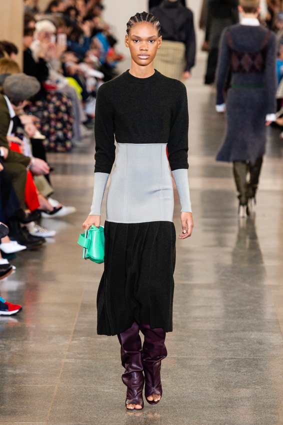 وعاء السلطة<br />
&nbsp;