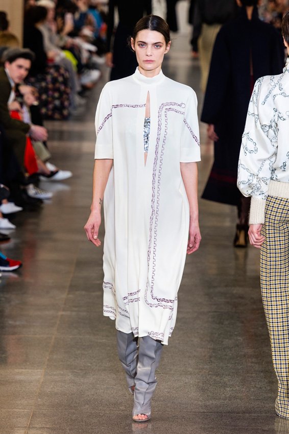 <p>حافظي على نظام منزلك، ومن أجل القيام بذلك، يمكنك وضع جدول زمنيّ أو لائحة مهام أو اعتماد أيّ طريقة تساعدك على الاستفادة من أيّامك قدر المستطاع.</p>
