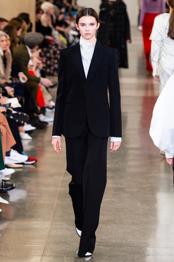 <strong>صلصال&nbsp;</strong>طقم&nbsp;<span dir=LTR>Fairuz&nbsp;</span>&nbsp;المؤلّف من فنجان اسبريسو وصحنه<br />
&nbsp;