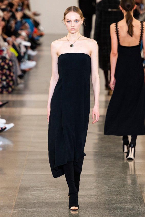 علامة <span dir=LTR>Layeur</span><br />
<em>من موقع </em><em><span dir=LTR>The Modist</span></em><br />
&nbsp;