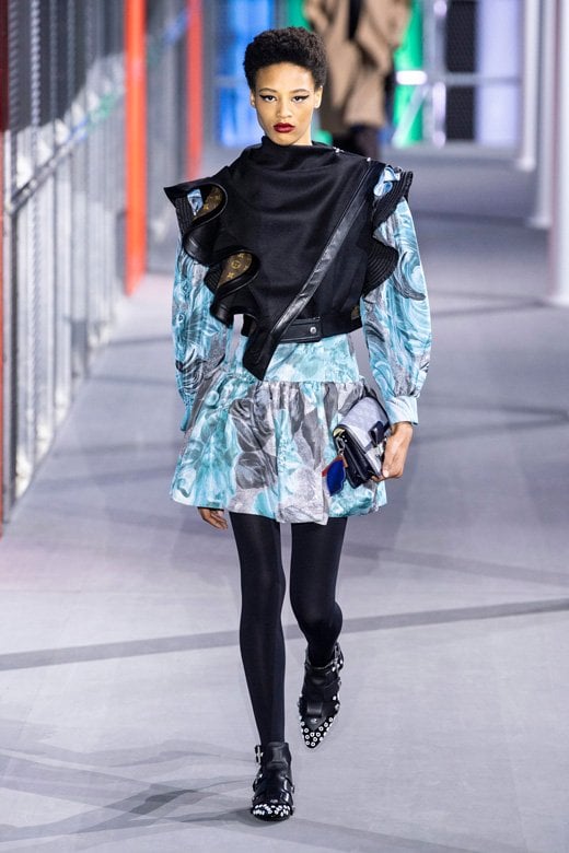 <strong>شوميه </strong>أقراط <span dir=LTR>Bee My Love</span><br />
&nbsp;