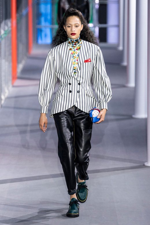 عرض&nbsp;<span dir=LTR>Alta Sartoria</span><br />
&nbsp;