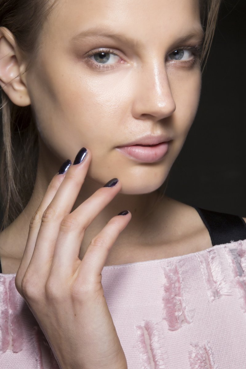 مستحضرات تستخدمينها بعد الحمّام الشّمسي
