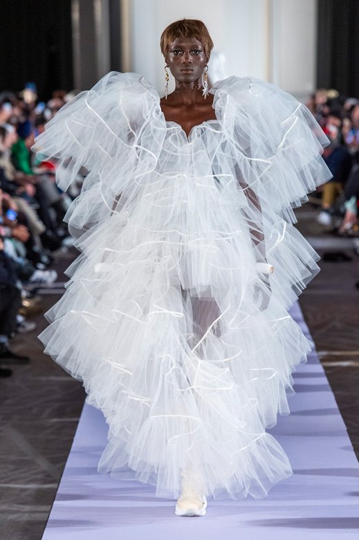 سان لوران<br />
&nbsp;