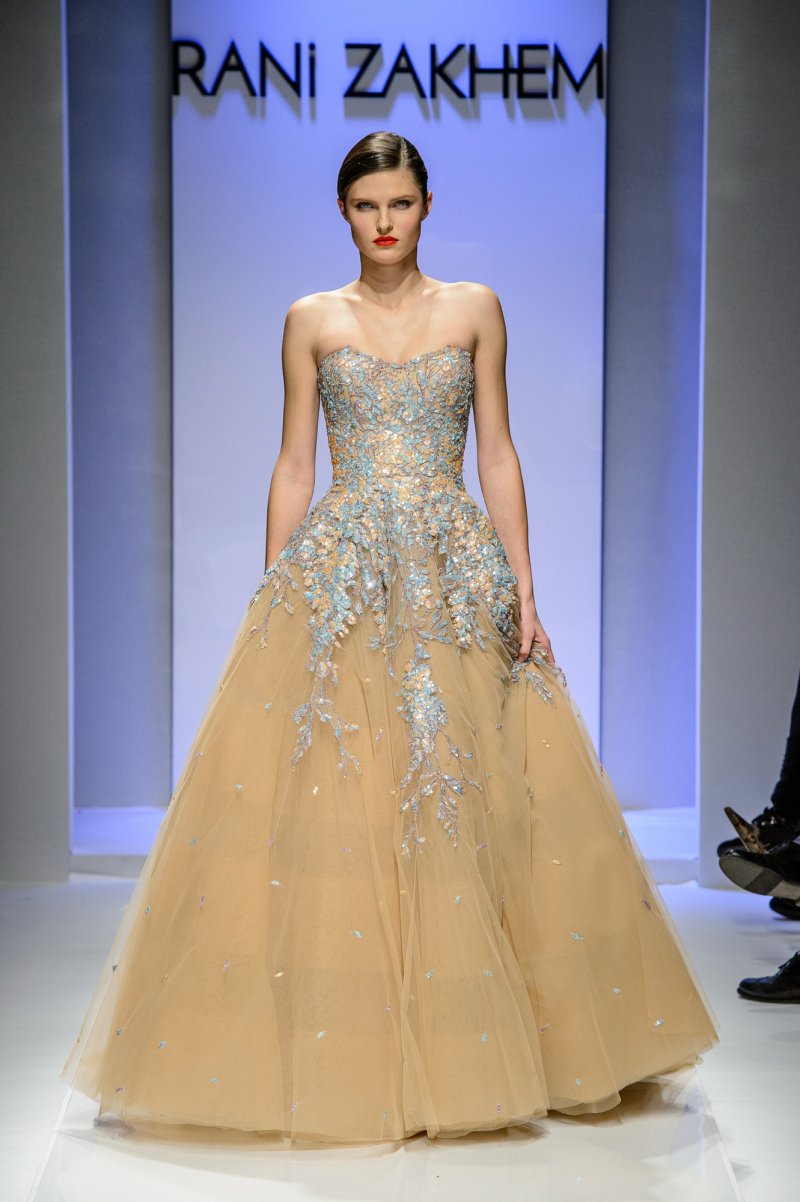 جيفانشي<br />
من موقع <em>Net-A-Porter</em><br />
&nbsp;