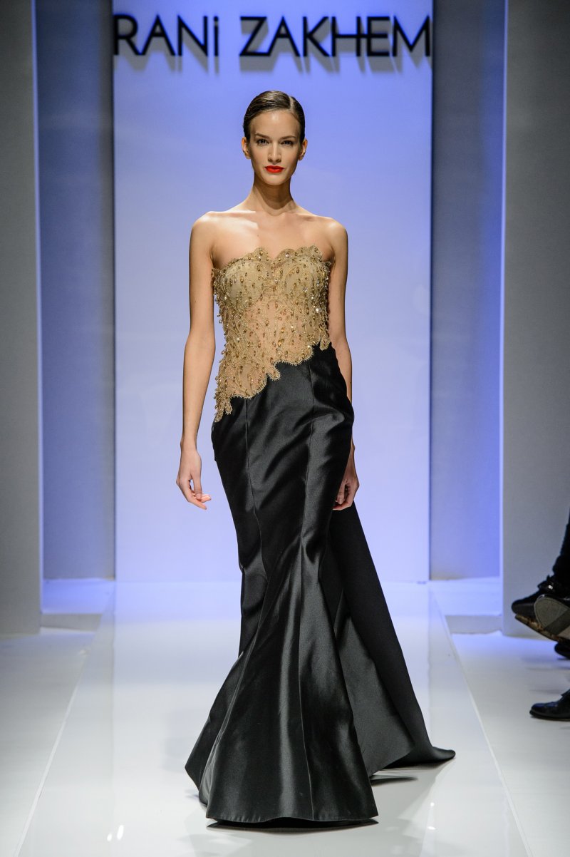 ميو ميو<br />
<em>من موقع</em> <em>Matches Fashion</em><br />
&nbsp;