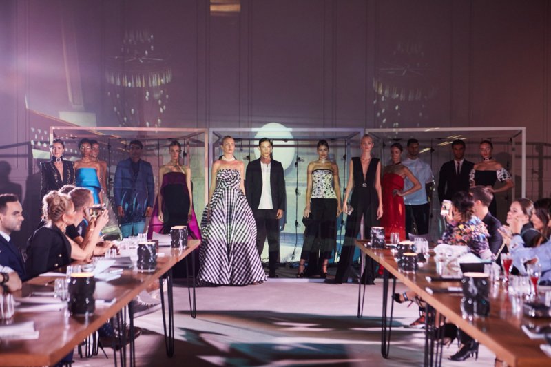 العينان تصبحان أجمل مع الأخضر الزّمرّديّ<br />
<strong>مارني </strong><br />
<br />
&nbsp;