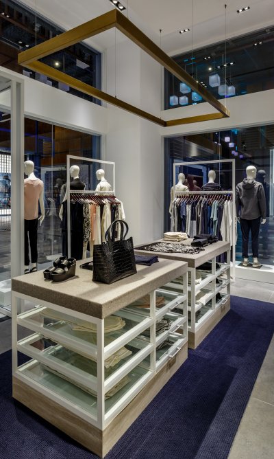 Vince Opens First Store in the Middle-East