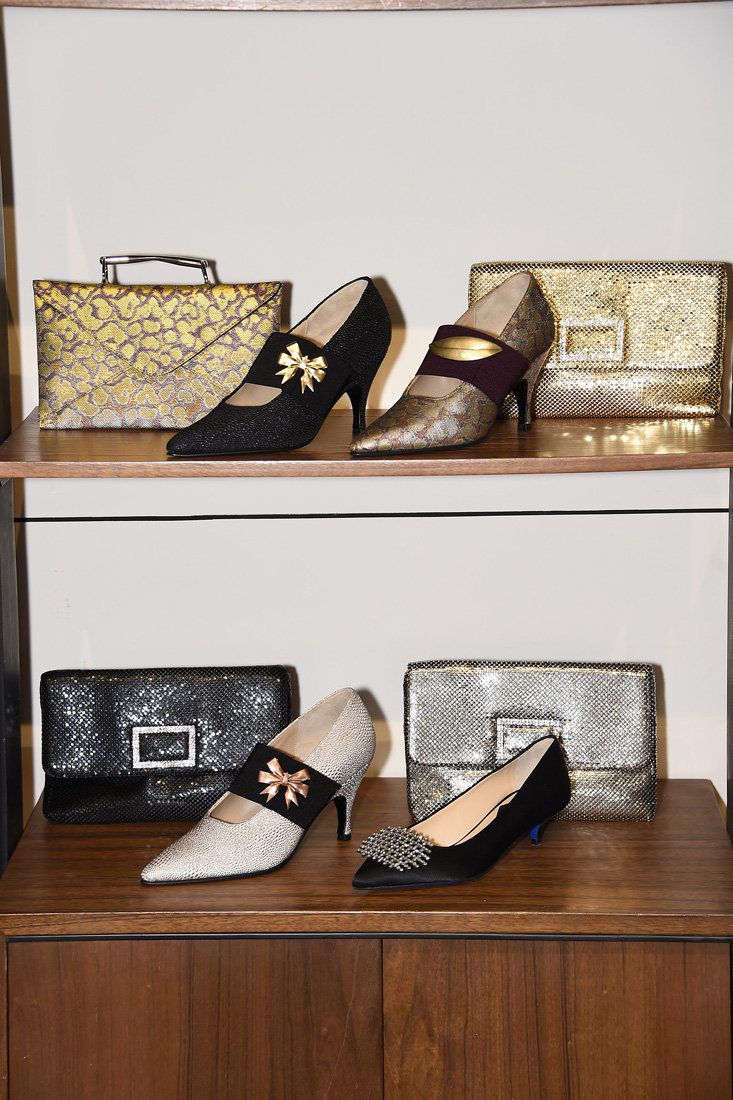 <strong>-إلسا هوسك</strong> في إطلالة من <strong>ألبيرتا فيريتي </strong>أرفقتها بمجوهرات من <strong>شوبارد </strong><br />
&nbsp;