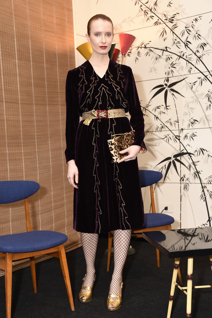 كارولين شوفيل مع عارضات الأزياء<br />
&nbsp;