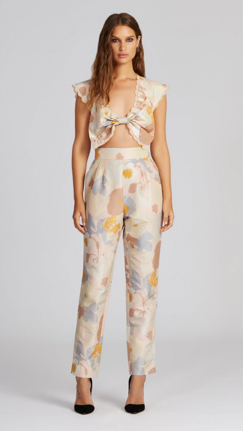 لانفان<br />
<em>من موقع</em> <em>Net-A-Porter</em><br />
&nbsp;