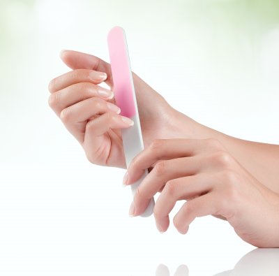 5 Steps on How to Avoid & Fix Nail Chips