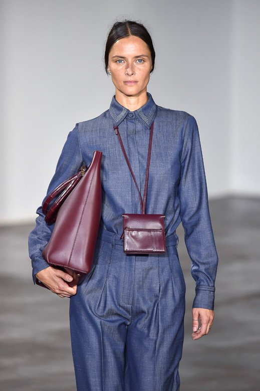 Handbags as Necklaces? Word.
