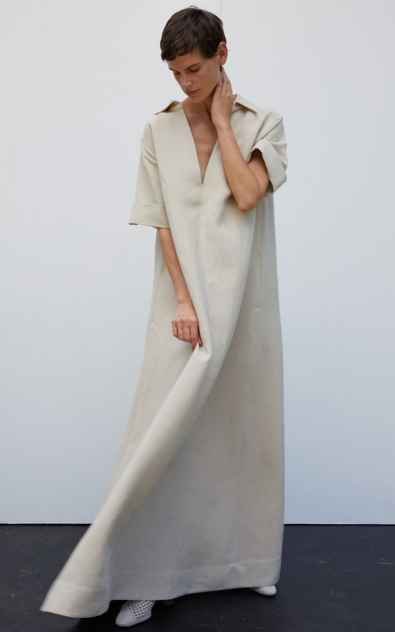 Spend Ramadan in Modest Kaftans
