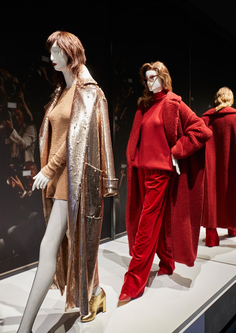 <strong>-تشارليز ثيرون </strong>متألّقة في مجوهرات من<strong> بولغري </strong><br />
&nbsp;