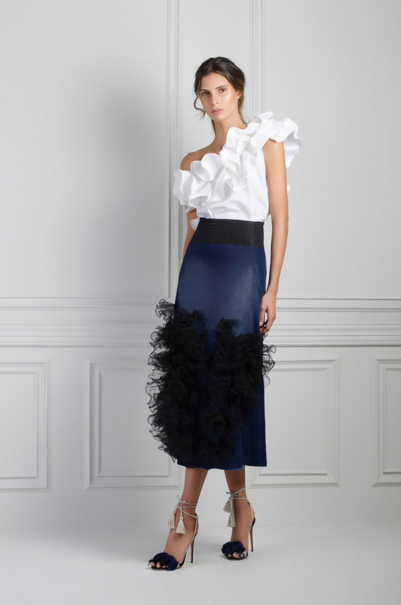 غوتشي<br />
<em>من موقع</em> <em>Net-A-Porter</em><br />
&nbsp;