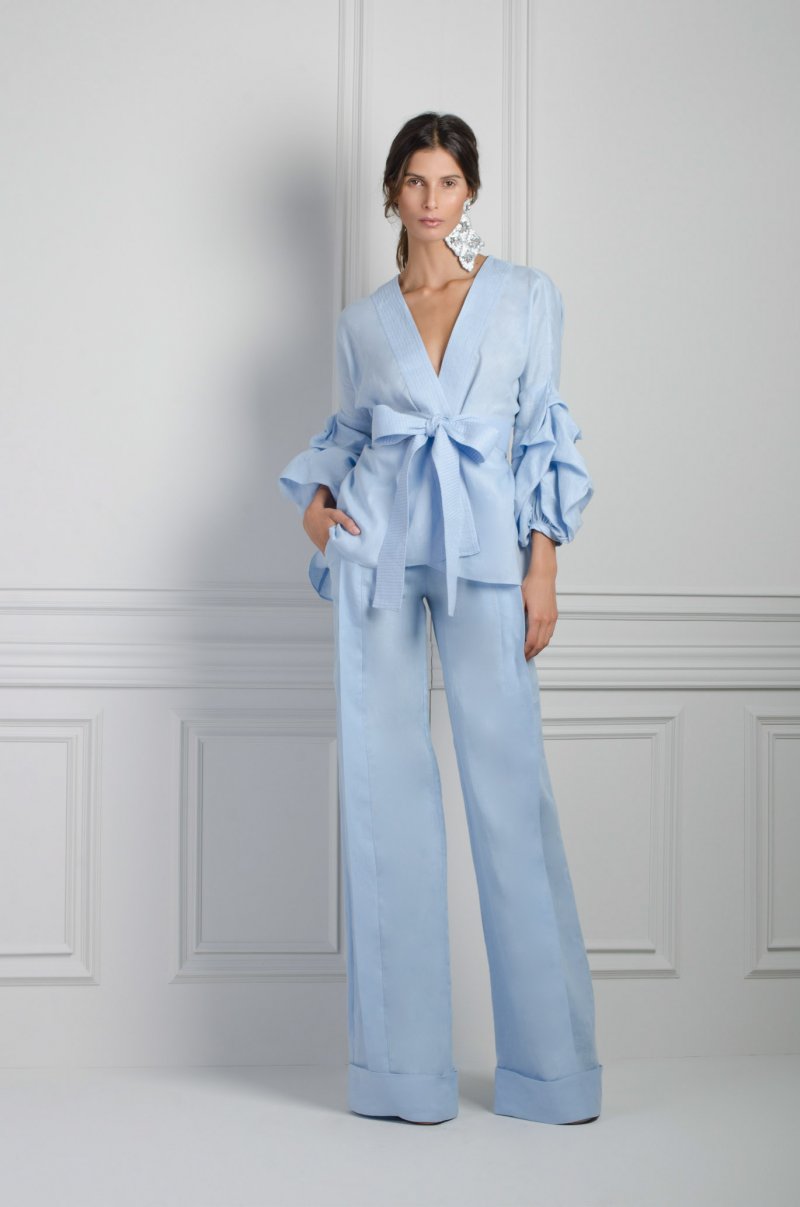 <strong>علامة</strong> <strong>Alexandra Llewellyn، </strong>لعبة Pineapple Backgammon Set<br />
<em>متوفّرة على موقع مودا أوبيراندي</em><br />
&nbsp;