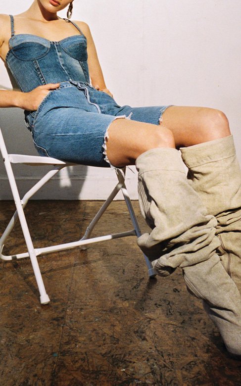 تصاميم جينز أساسيّة لهذا الموسم
