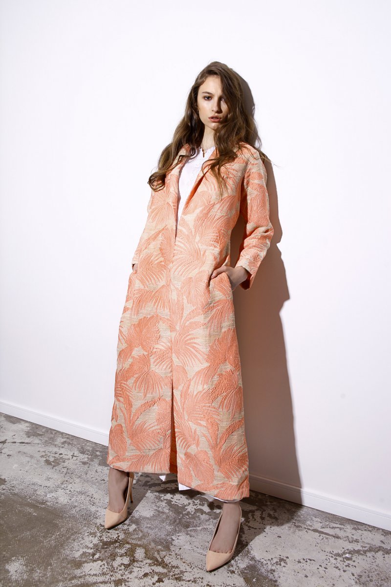 علامة Theia<br />
&nbsp;