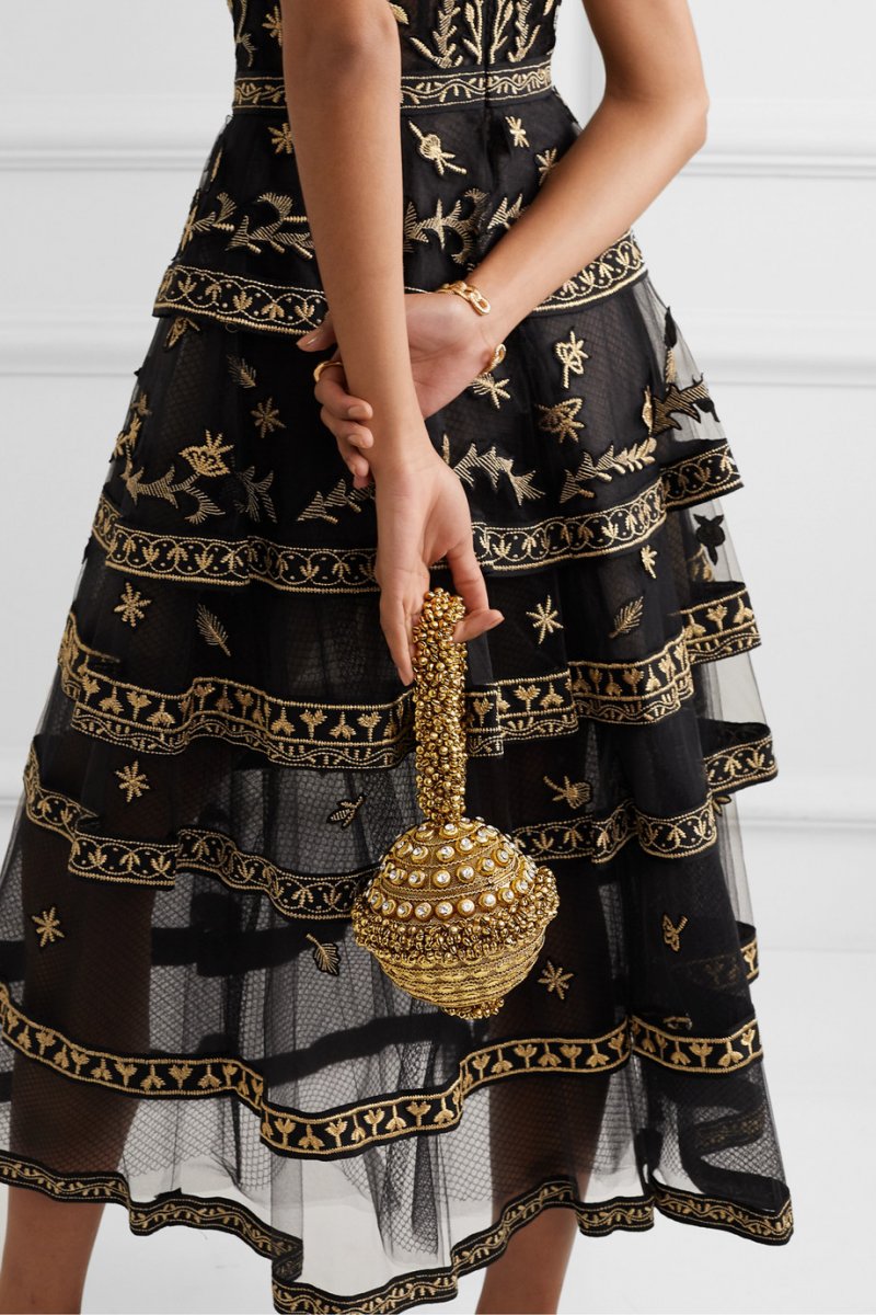 Accessories Essentials for the Stylish Woman in You
