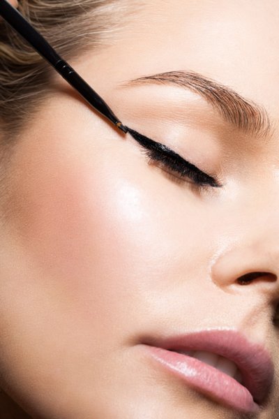Pro Tip for Lining Your Eyes

