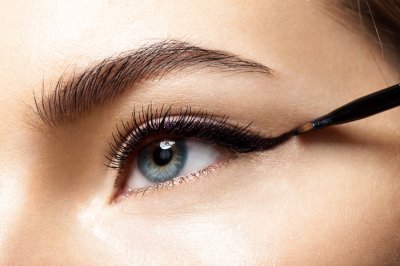 The Best Tools for Eyeliner in a Pot&nbsp;
